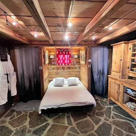 Hotel Les Chalets De Philippe Avec Jacuzzis Privatifs Chamonix Bagian luar foto