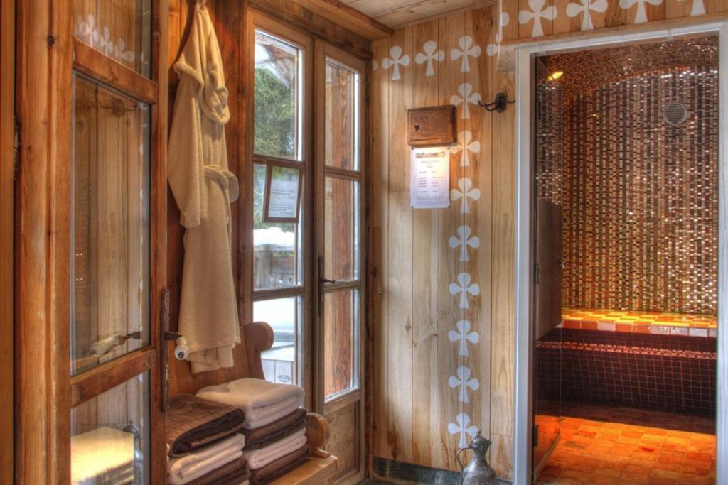 Hotel Les Chalets De Philippe Avec Jacuzzis Privatifs Chamonix Bagian luar foto