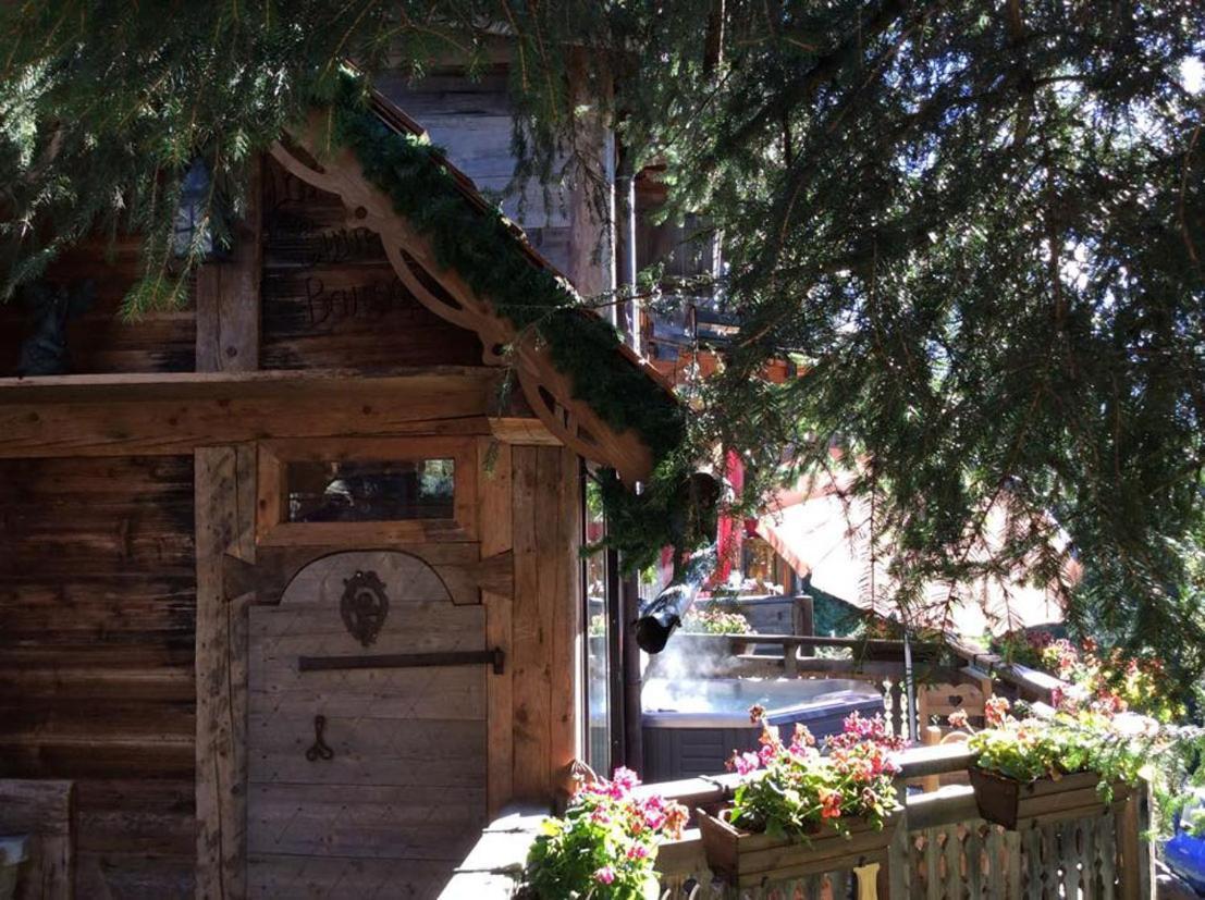 Hotel Les Chalets De Philippe Avec Jacuzzis Privatifs Chamonix Bagian luar foto
