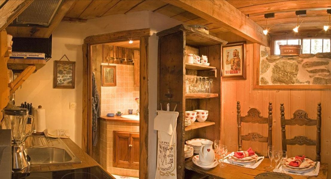 Hotel Les Chalets De Philippe Avec Jacuzzis Privatifs Chamonix Bagian luar foto